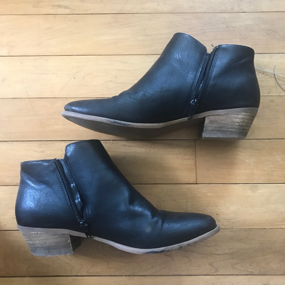 Black Bass booties